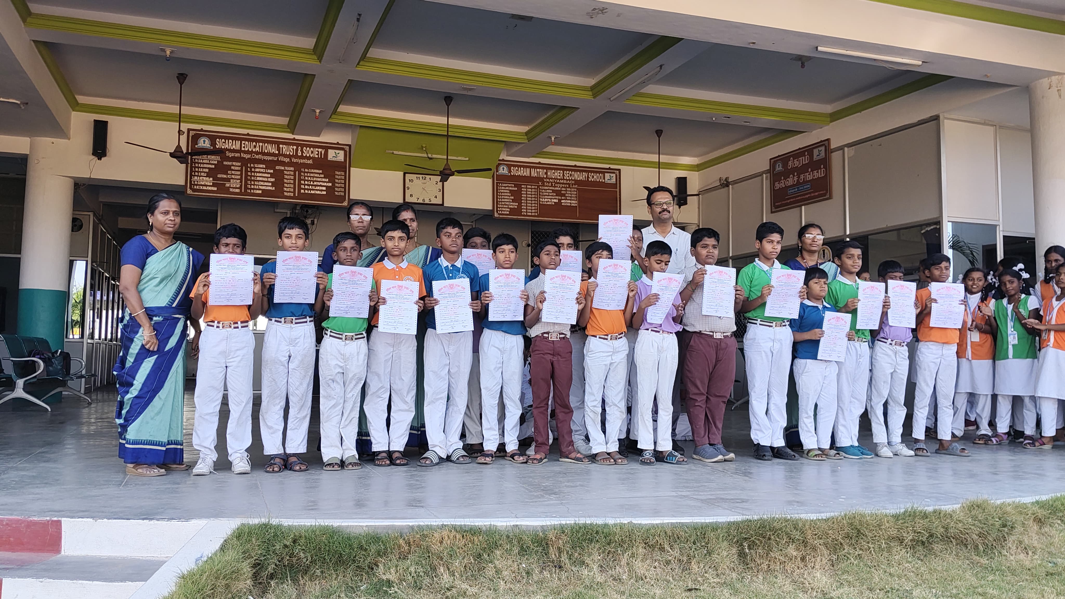 Hindi Certificate Distribution Ceremony